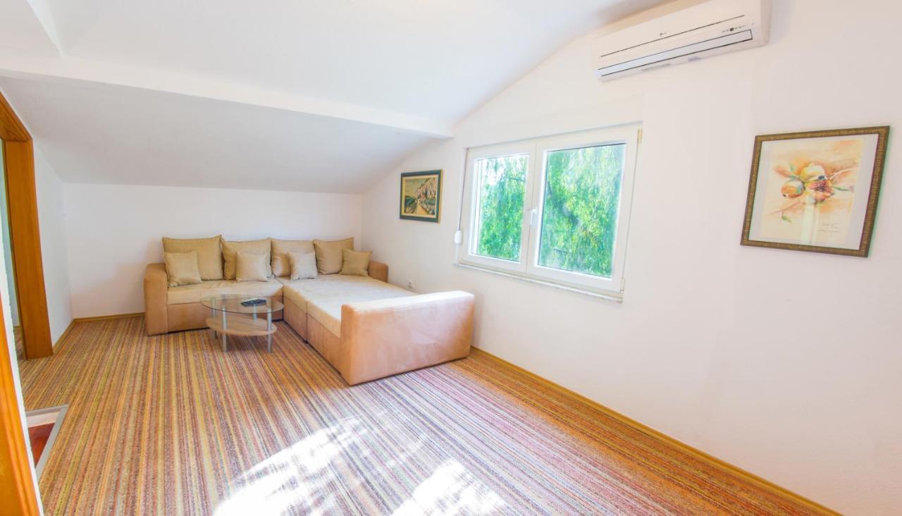 Holiday Home Narona モスタル エクステリア 写真