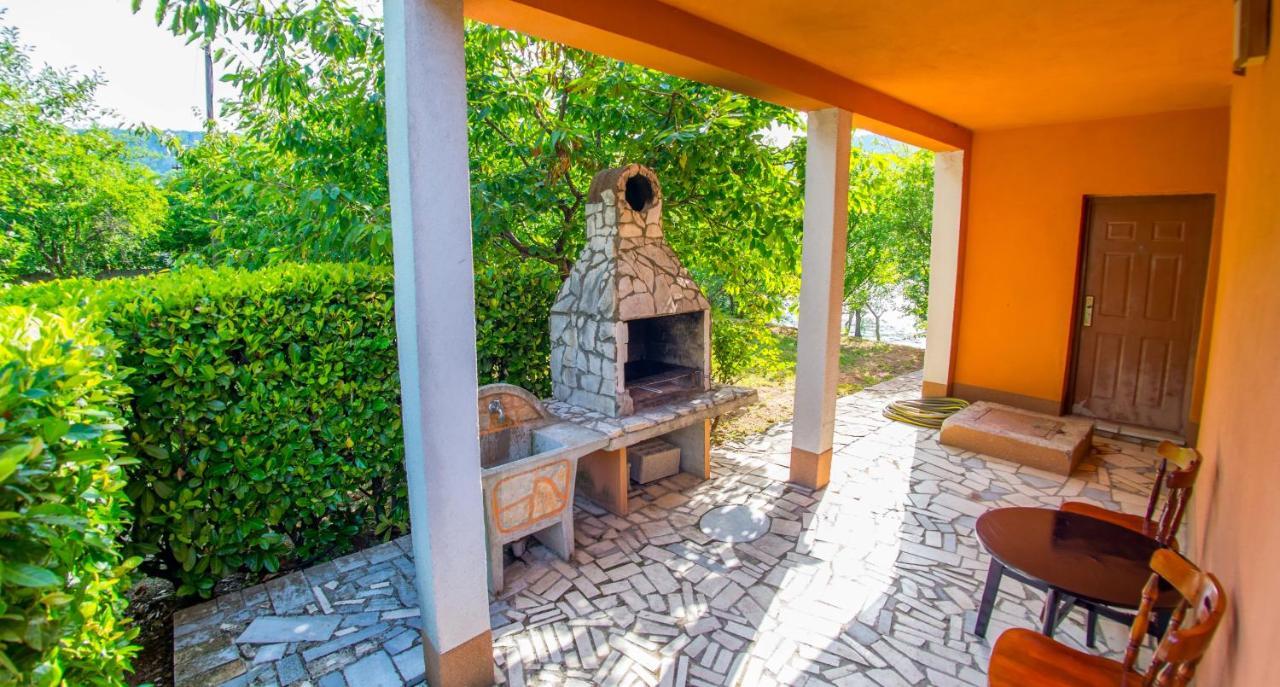 Holiday Home Narona モスタル エクステリア 写真