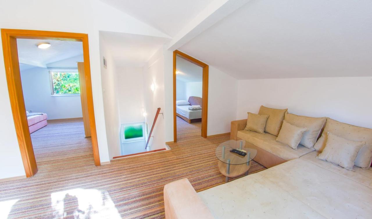 Holiday Home Narona モスタル エクステリア 写真